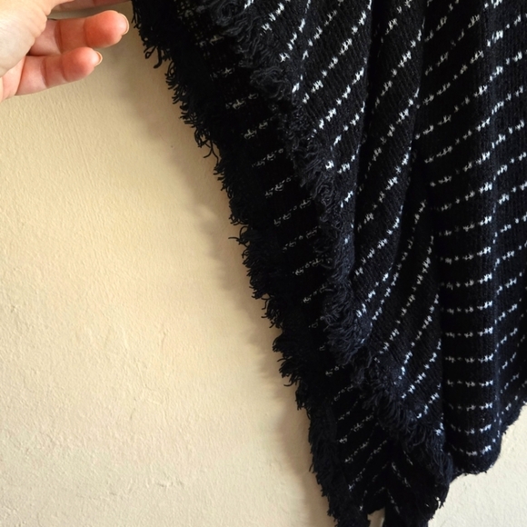 Maison Jules Black Striped Poncho Pullover Knit Sweater Size Small - Picture 3 of 9